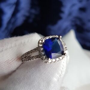 Swarovski Elements 925 Sterling Silver Blue Sapphire Cushion Solitaire Ring NEW